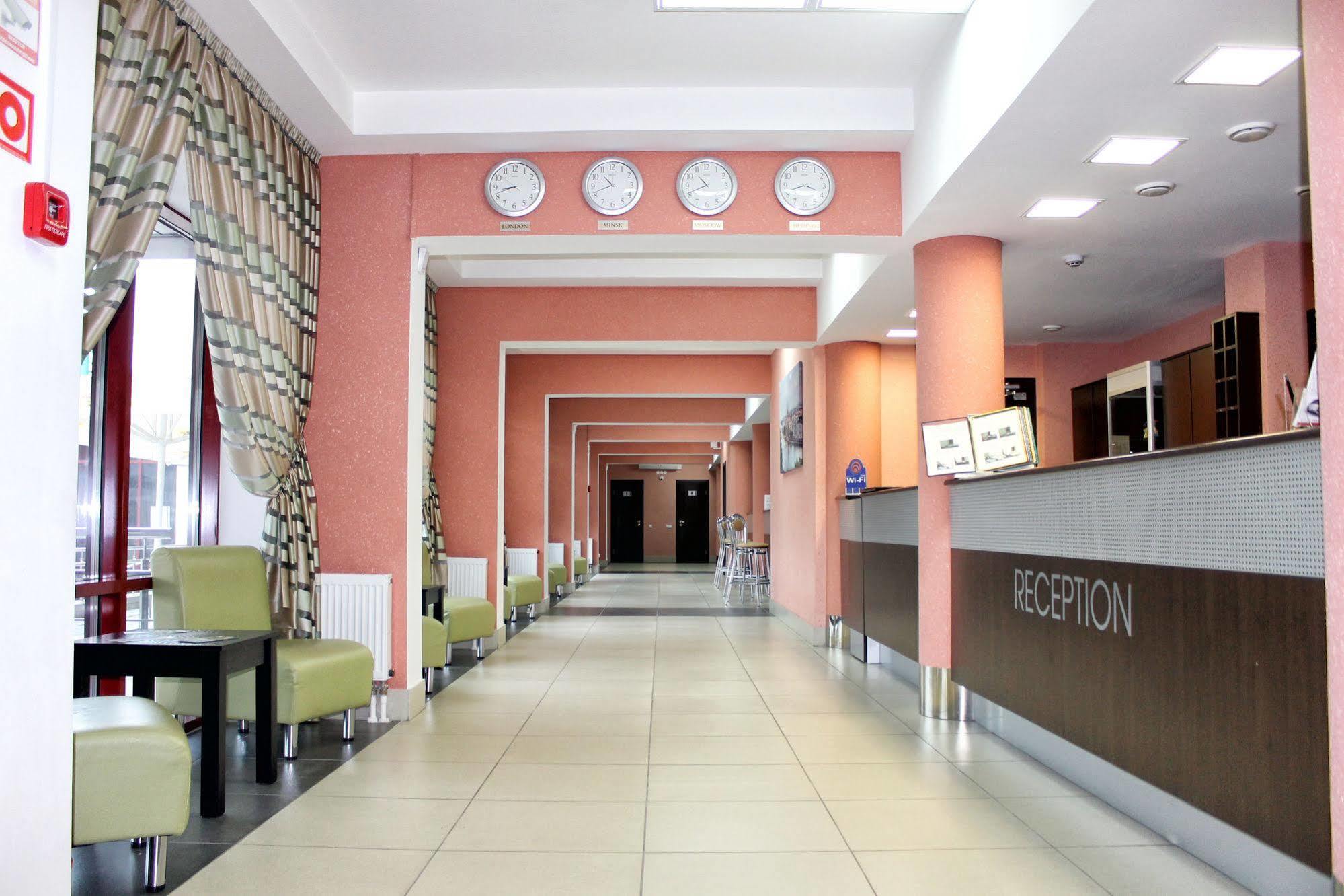 It Time Hotel Минск Екстериор снимка